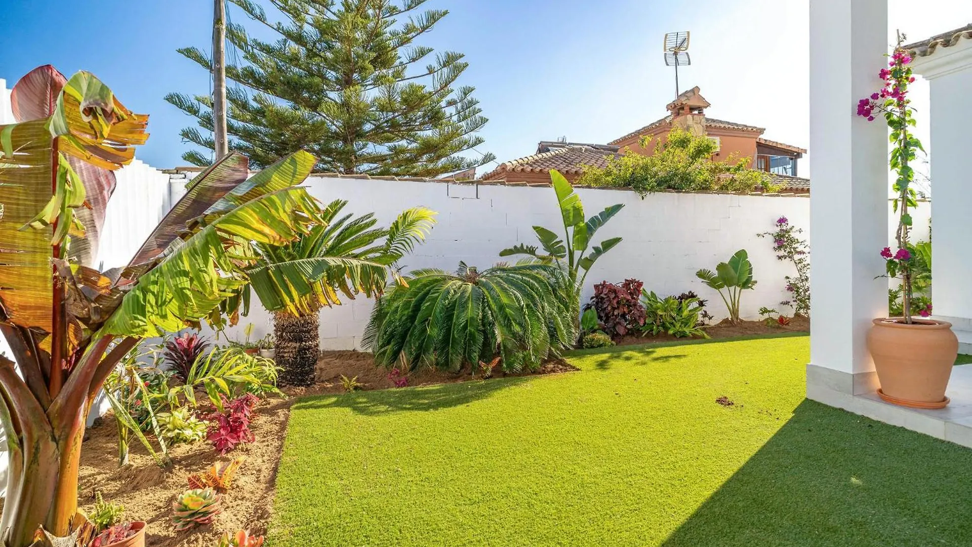 3 Bedroom Awesome Home In Chiclana De La Fronter チクラナ・デ・ラ・フロンテーラ